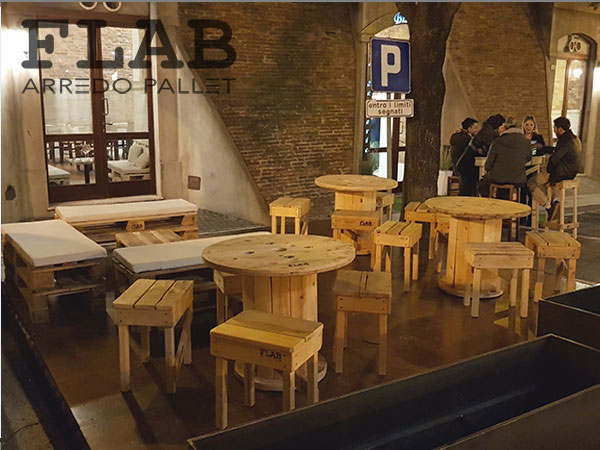 Arredo Pallet Bar E Pub Flab Arredo Pallet Arredamento Bar E Locali