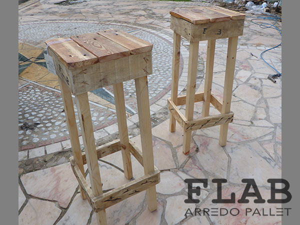 Sgabelli In Pallet Flab Arredo Pallet